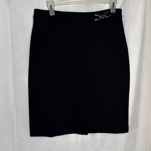 Jones New York Black Stretchy Mini Skirt w/ Feminine Gold Waist Belt Detail - Picture 3 of 16